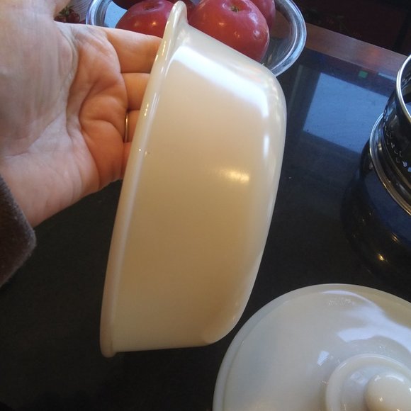 VTG New old stock Ivory Fire king Anchor Hocking made in USA covered dish - Picture 9 of 16